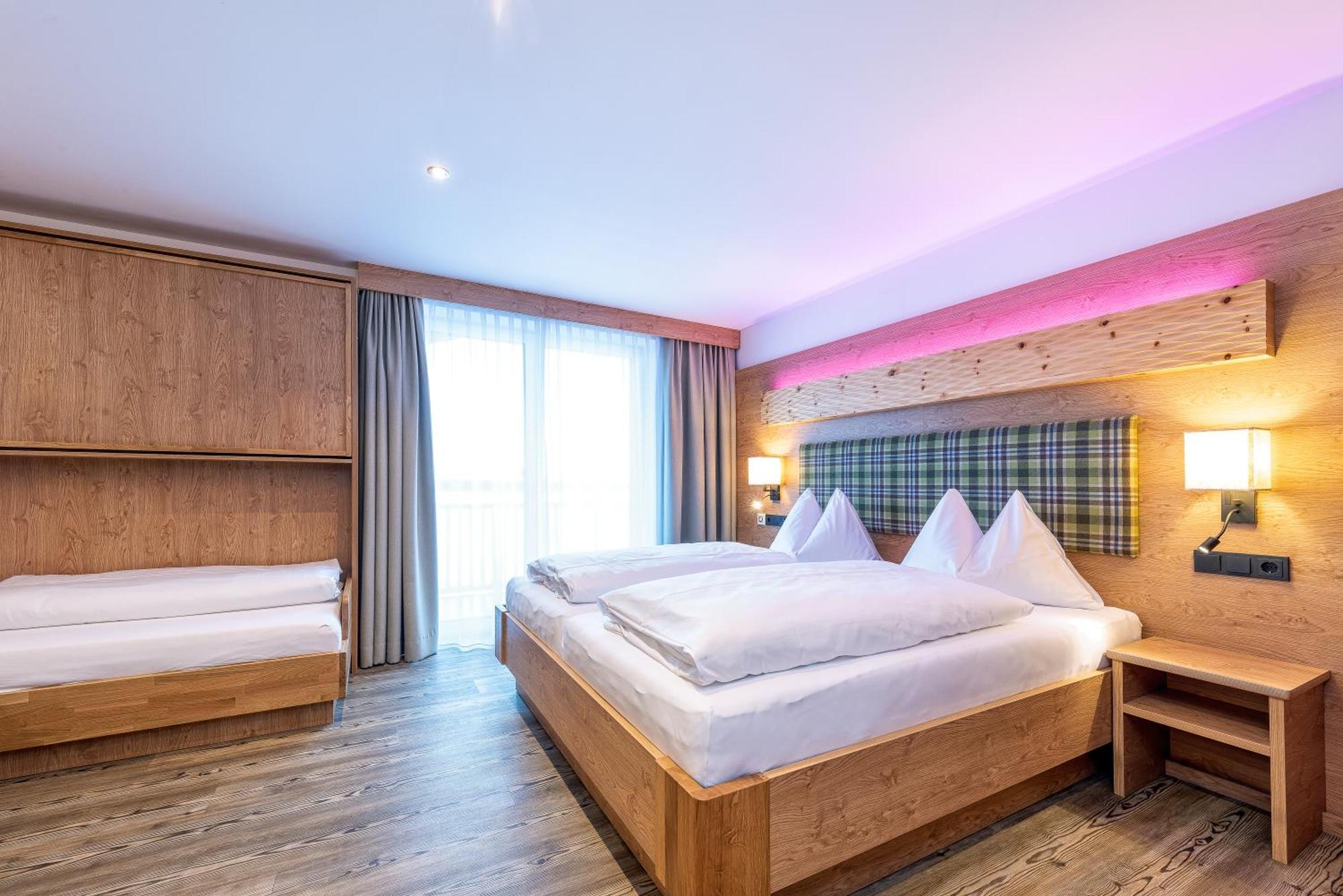 Hotel Garni Siegmundshof - Inclusive Joker Card Im Sommer Saalbach-Hinterglemm Ruang foto