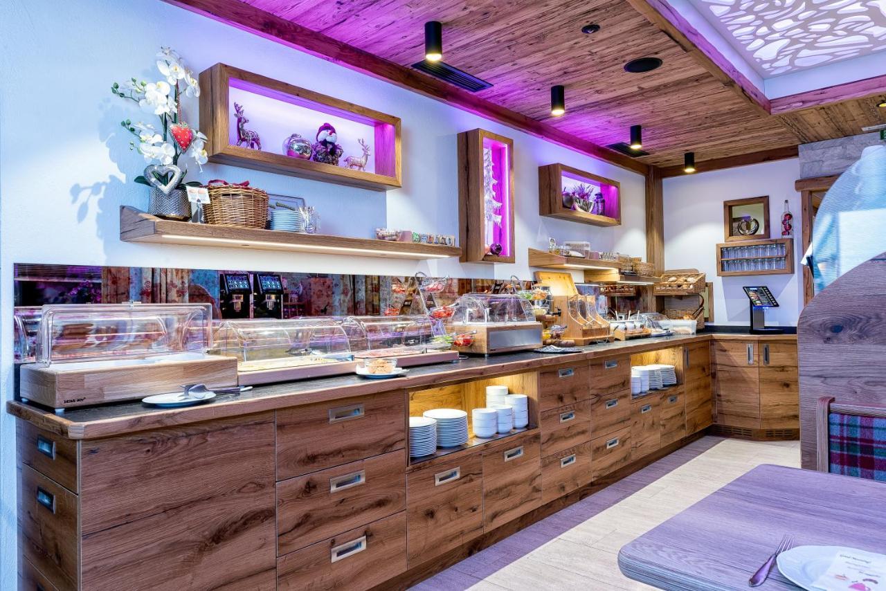 Hotel Garni Siegmundshof - Inclusive Joker Card Im Sommer Saalbach-Hinterglemm Bagian luar foto